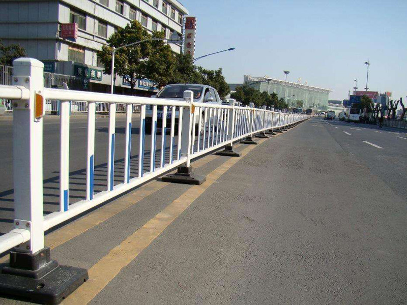 201807211532137855240977.jpg 市政護(hù)欄網(wǎng)2.jpg